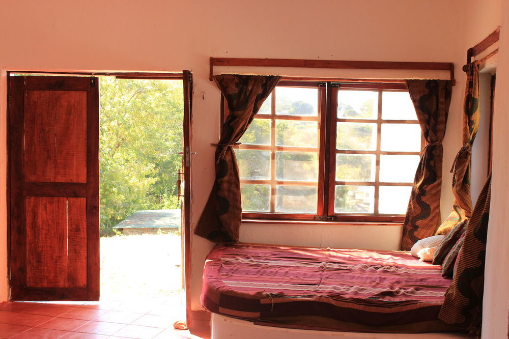 Njaya Lodge Nkhata Bay Luaran gambar
