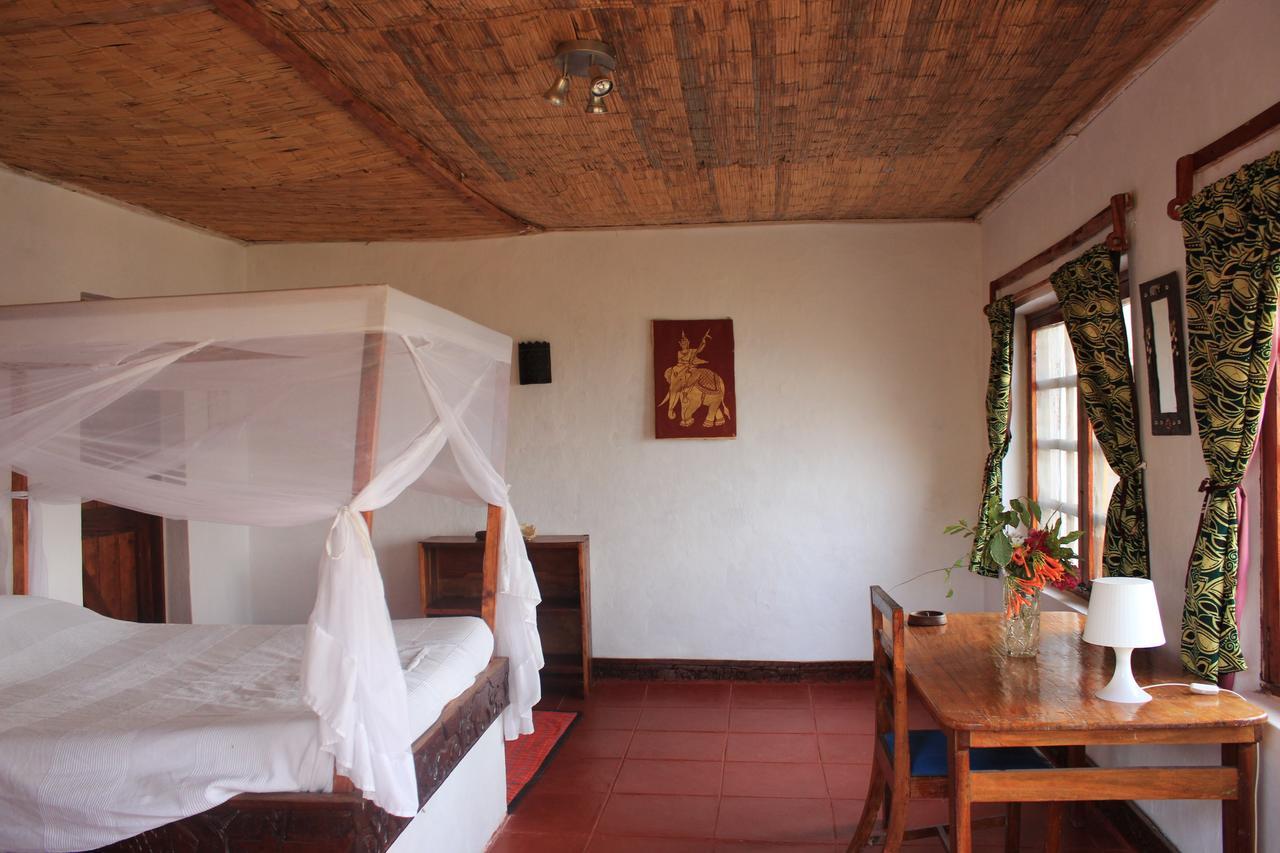 Njaya Lodge Nkhata Bay Luaran gambar