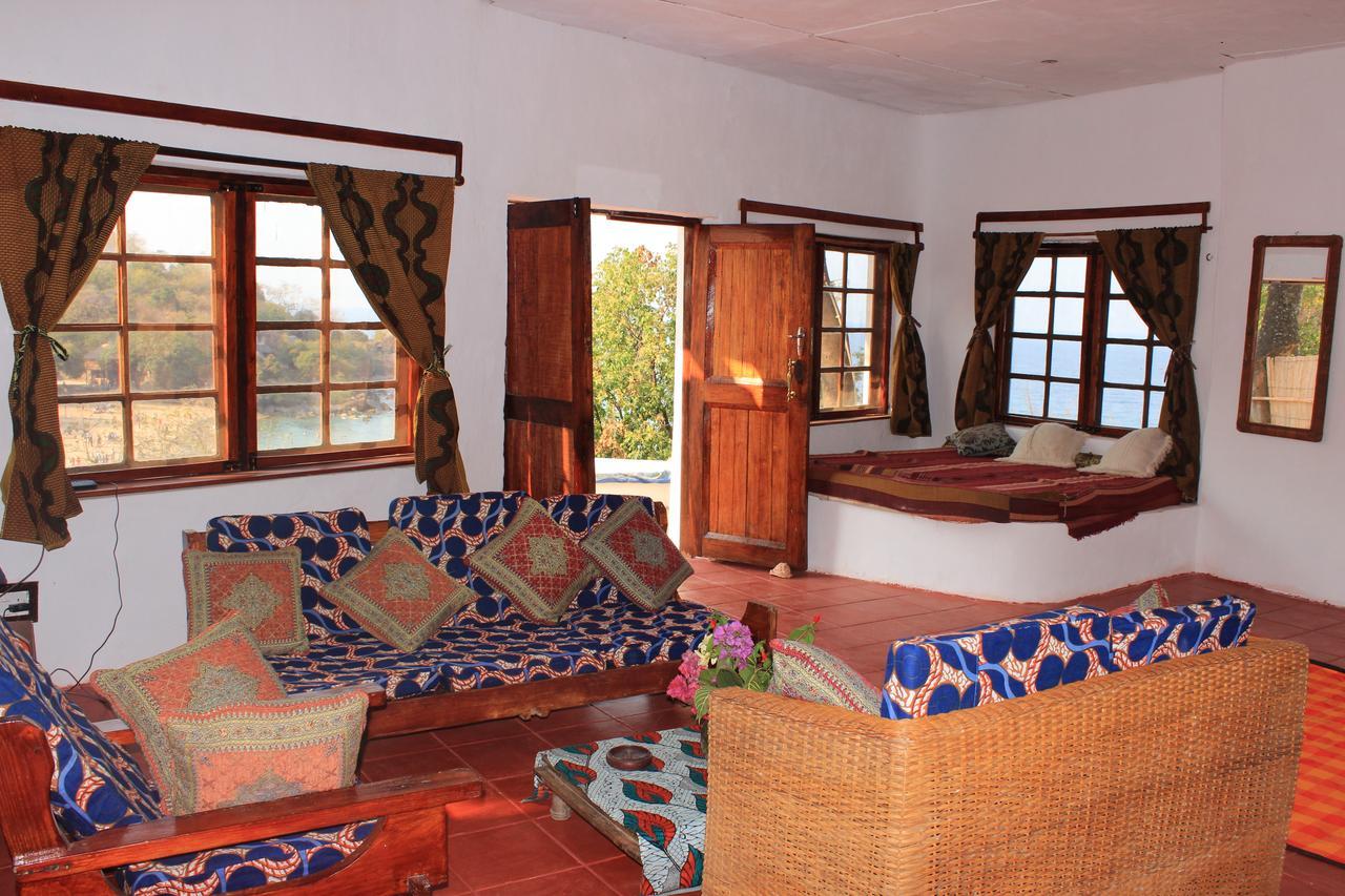 Njaya Lodge Nkhata Bay Luaran gambar