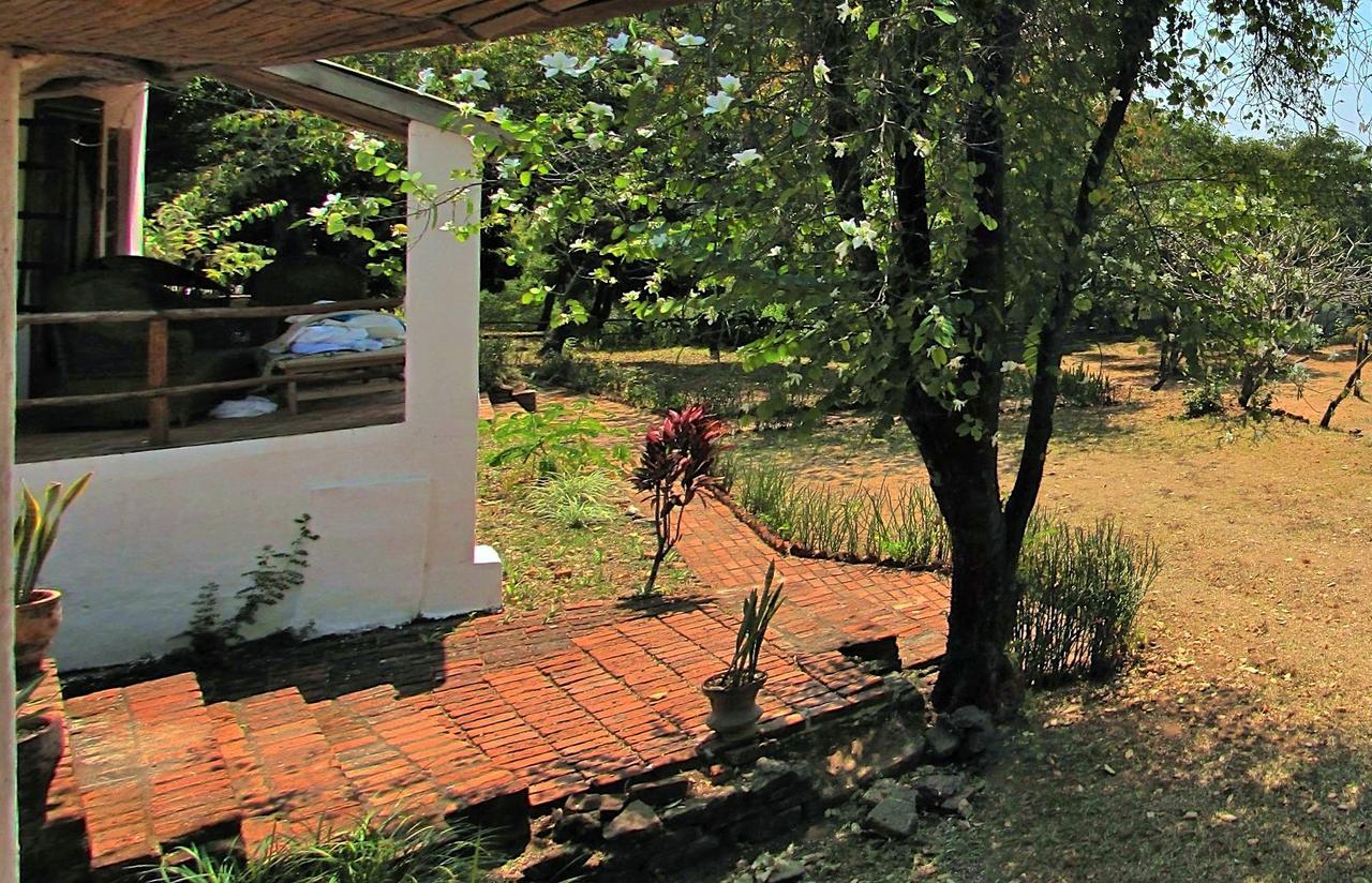 Njaya Lodge Nkhata Bay Luaran gambar