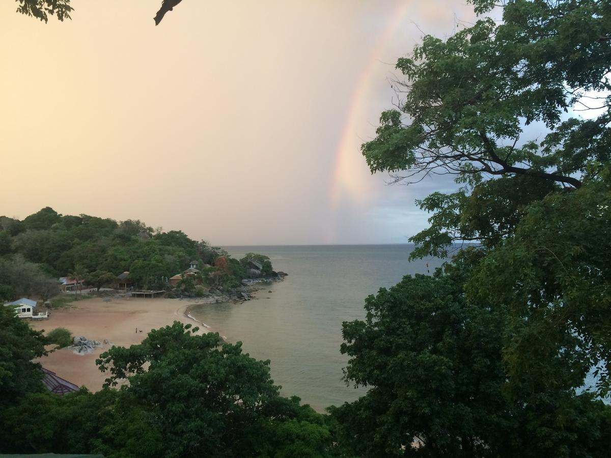 Njaya Lodge Nkhata Bay Luaran gambar